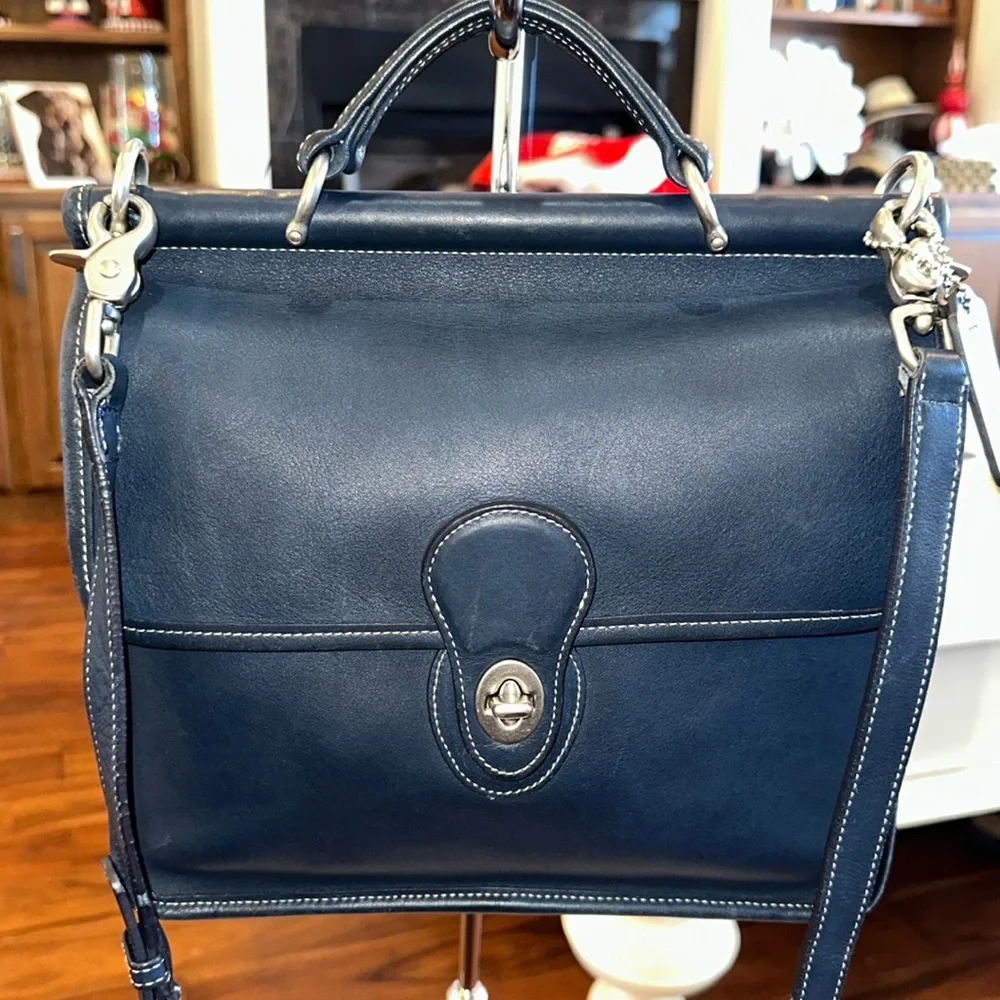 Coach VTG 9927 Willis Navy Blue Leather Crossbody Shoulder Bag - Picture 1 of 16